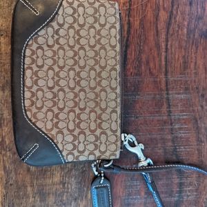 Vintage coach wristlet